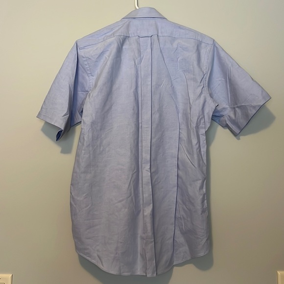 IZOD button down - Picture 2 of 4